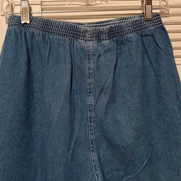 JONES NEW YORK Sport Petite Denim Cargo Shorts - Picture 4 of 5